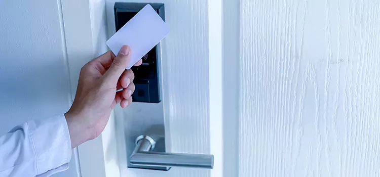 Why Choose Us for Your Keycard Lock Installation in Carignan, QC?